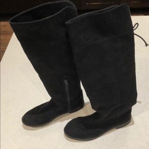 Tall The Children’s Place Black boots pre owned.